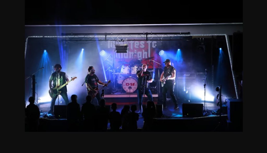 Image of Minutes To Midnight