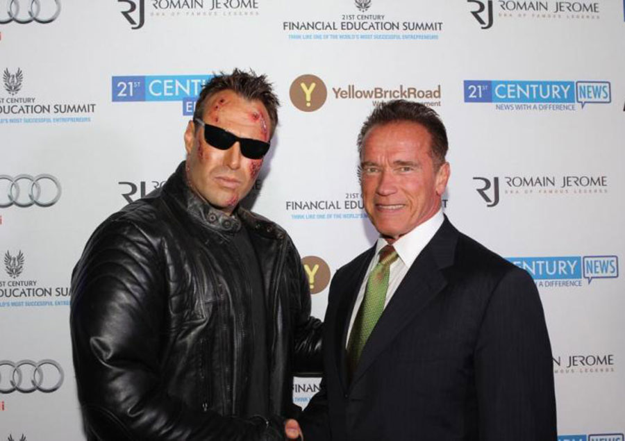 arnold-schwarzenegger-terminator-impersonator