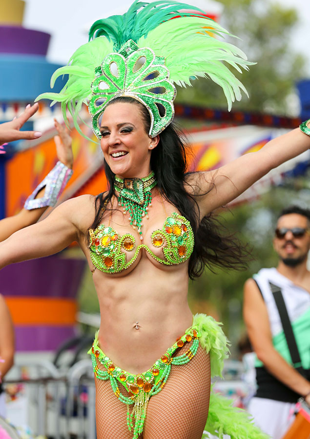 brazilian-dancers