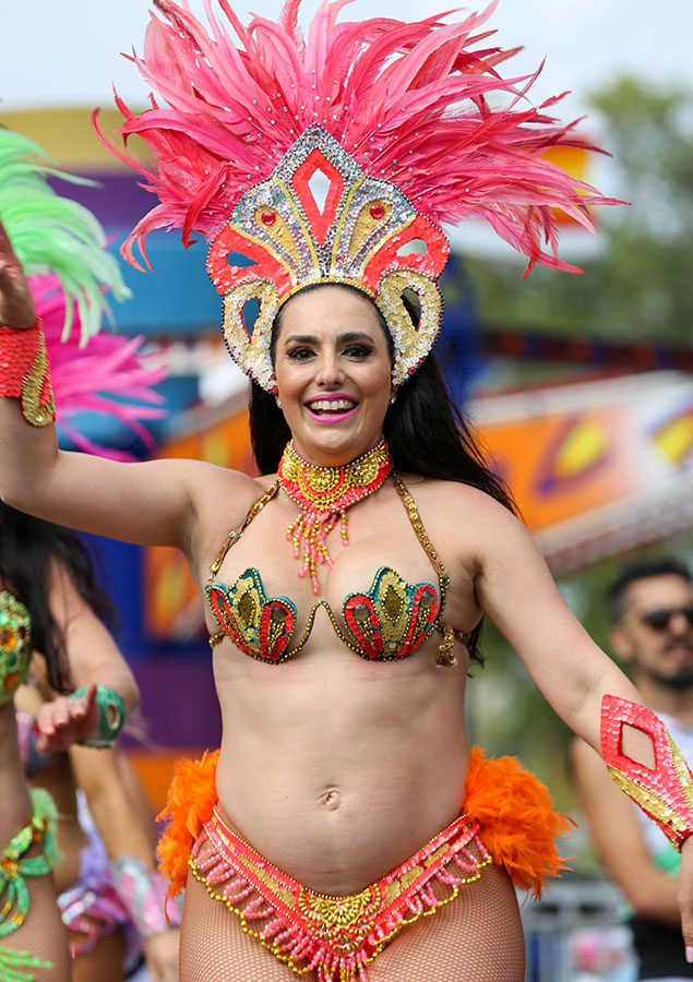 brazilian-dancers