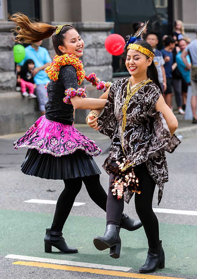 thai-dancers-10